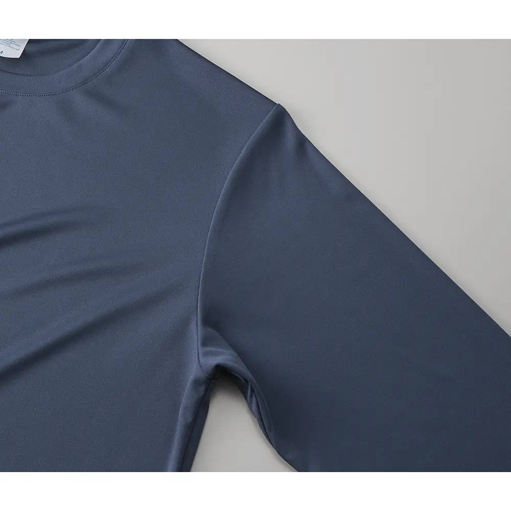 4.4オンス ドライスムース リサイクルポリエステル ロングスリーブ Tシャツ