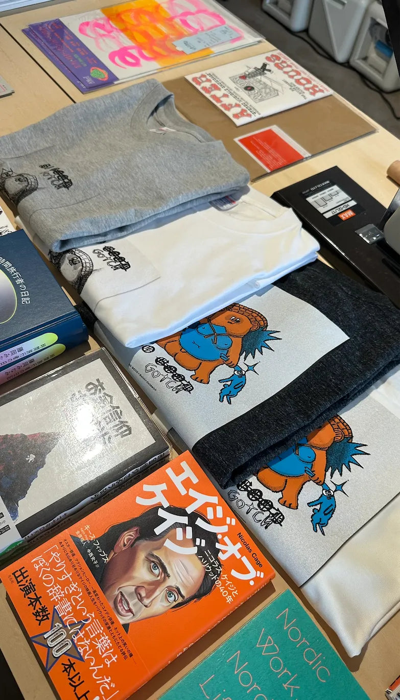 書店の記念商品に！オリジナルTシャツの販売事例をご紹介