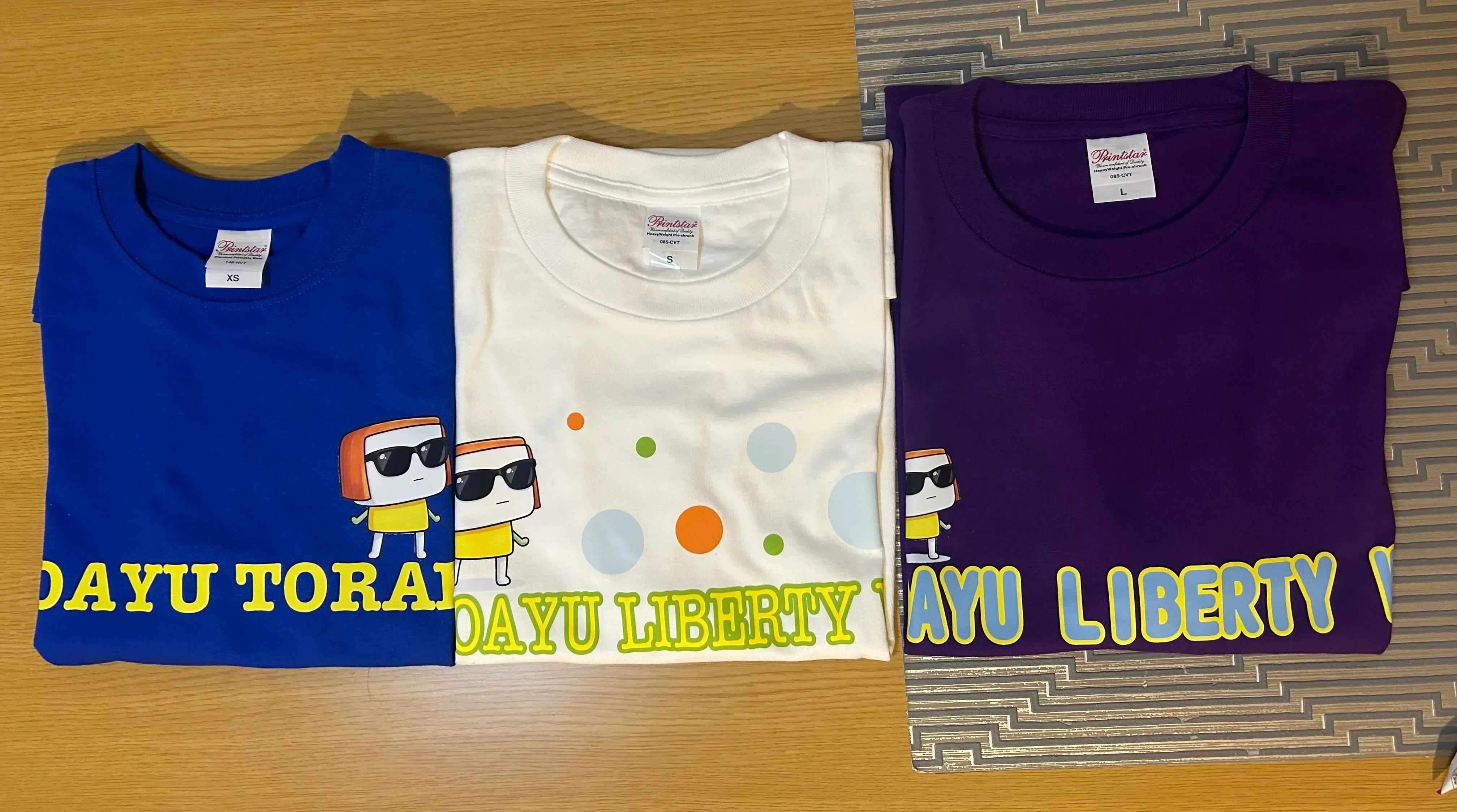 複数カラーでも統一感のあるオリジナルTシャツ