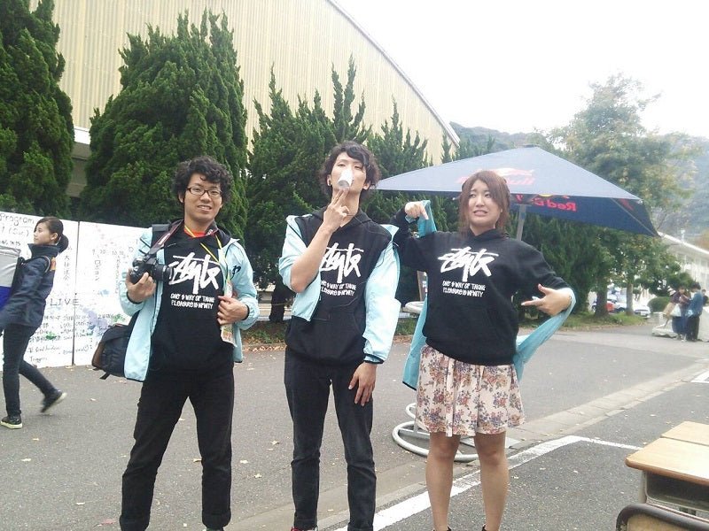 イベントにはお揃いパーカーで！！！ - タカハマライフアート