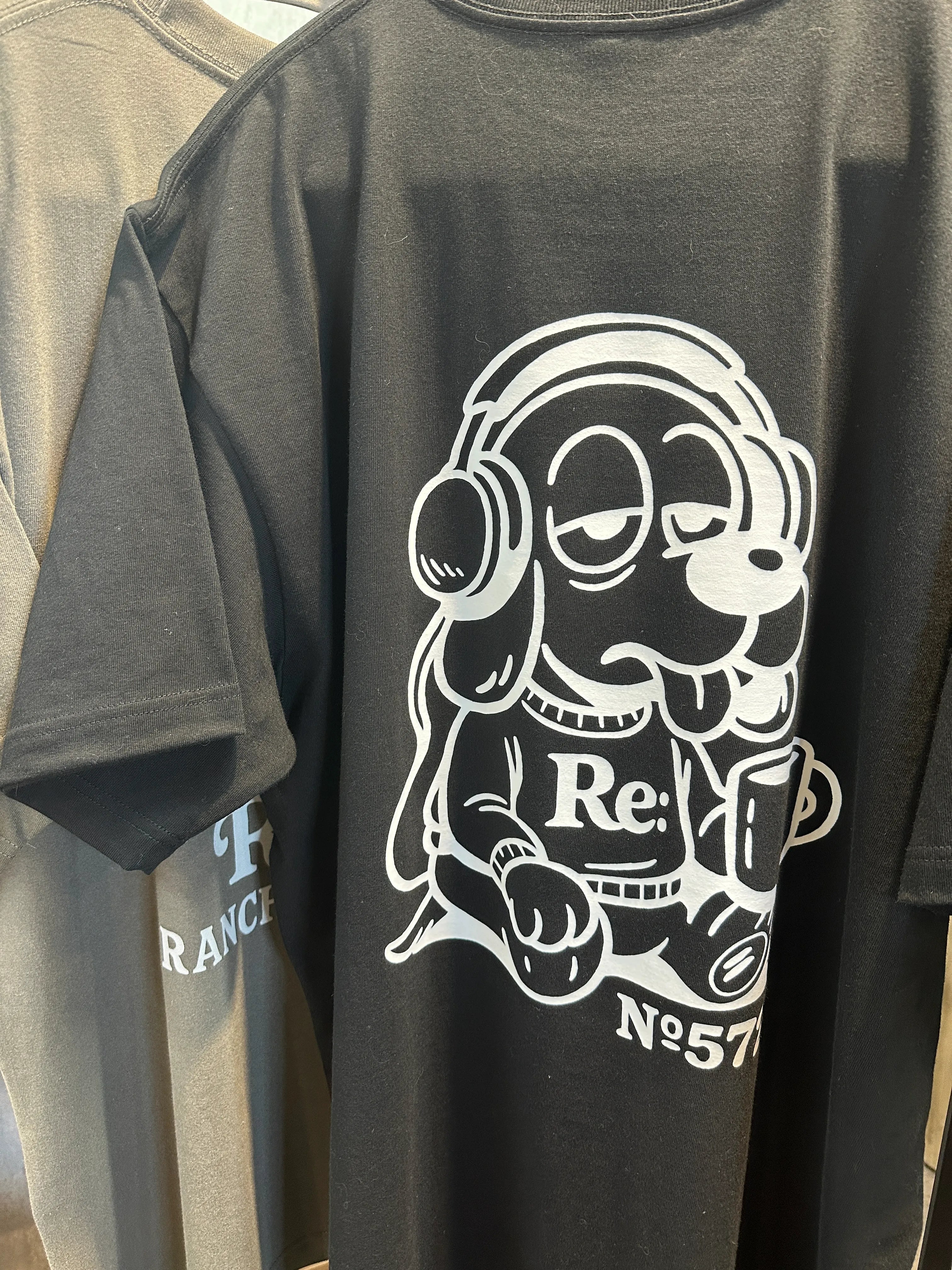 存在感抜群のキャラクターデザインのオリジナルTシャツ